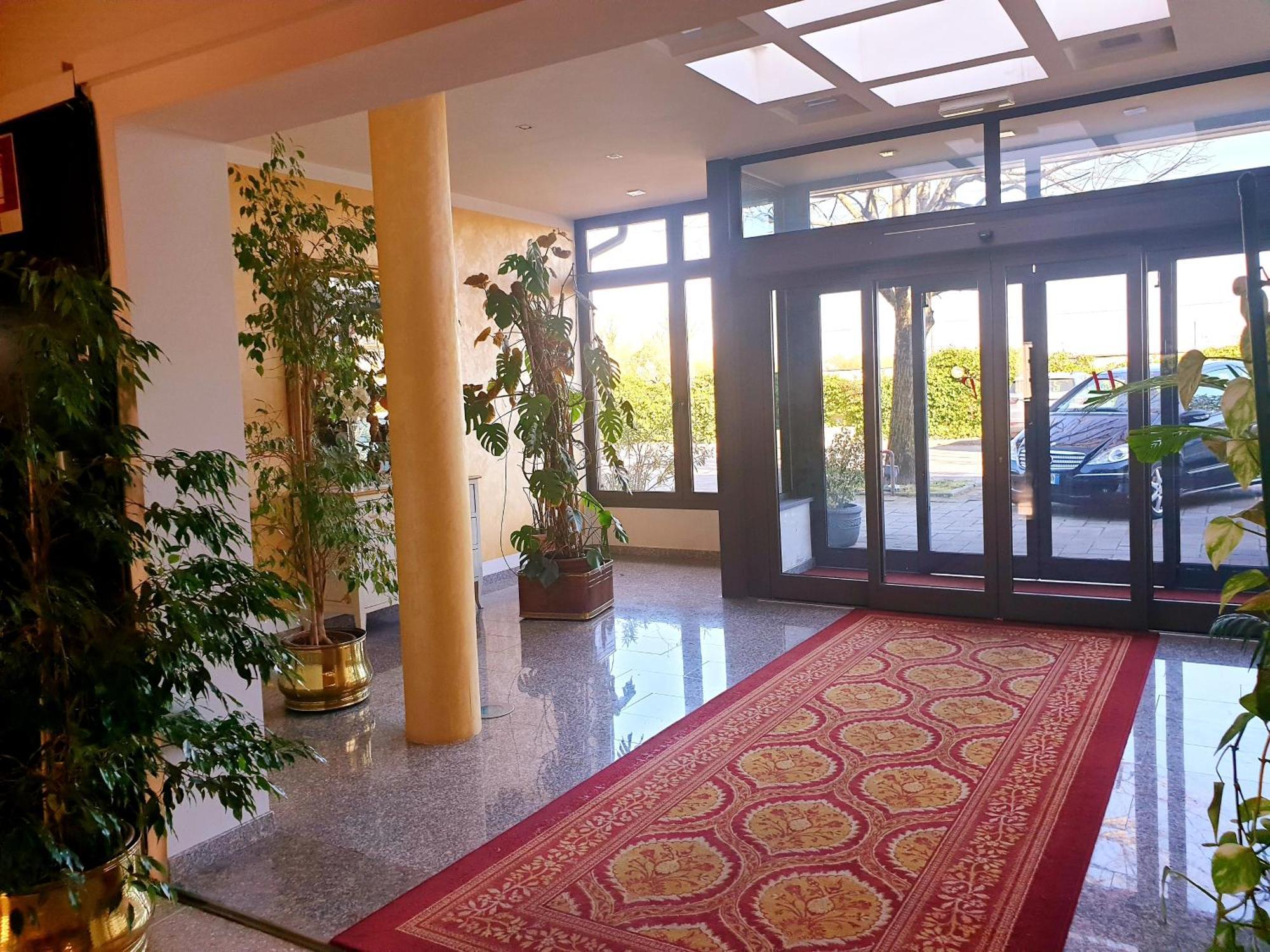 Hotel Paradiso